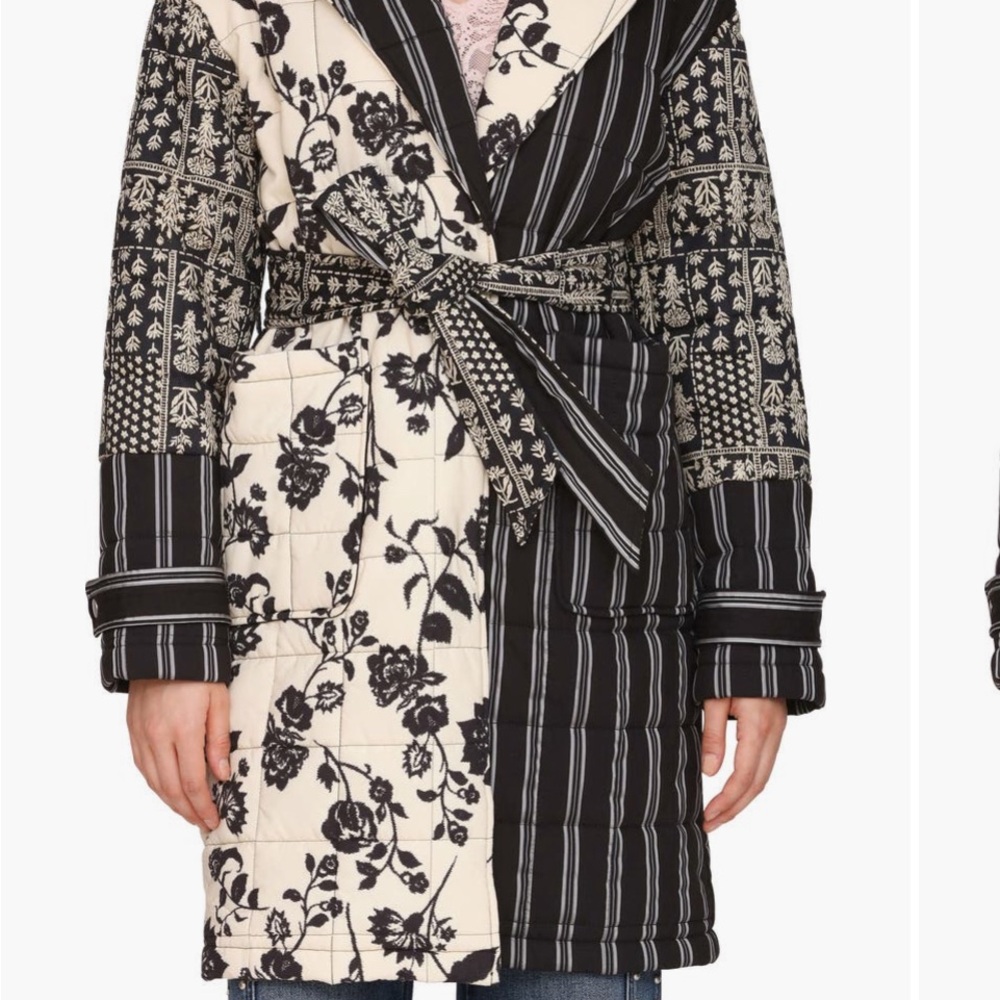 Avec Les Filles Black and Cream Floral Quilted Robe
